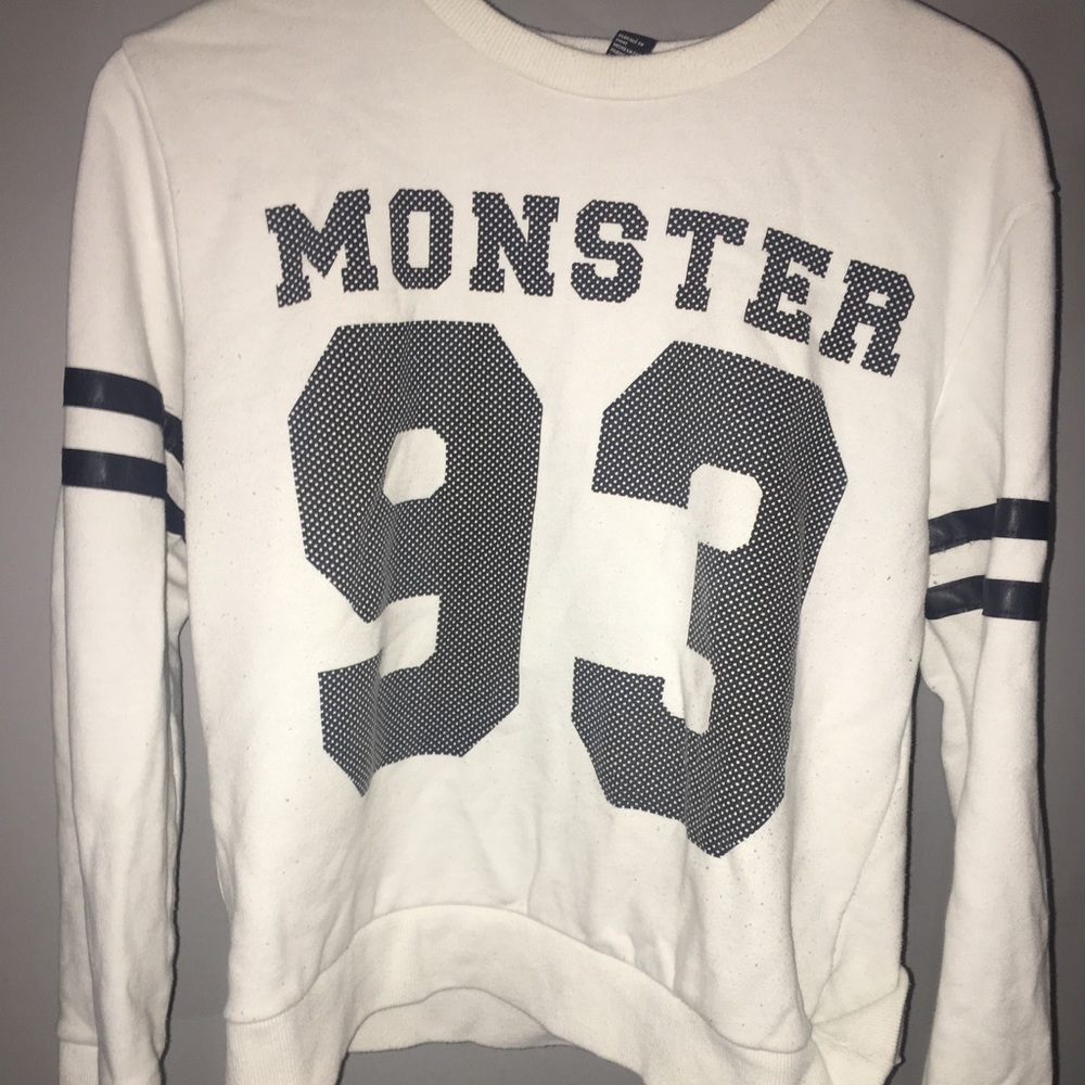 White sweatshirt
